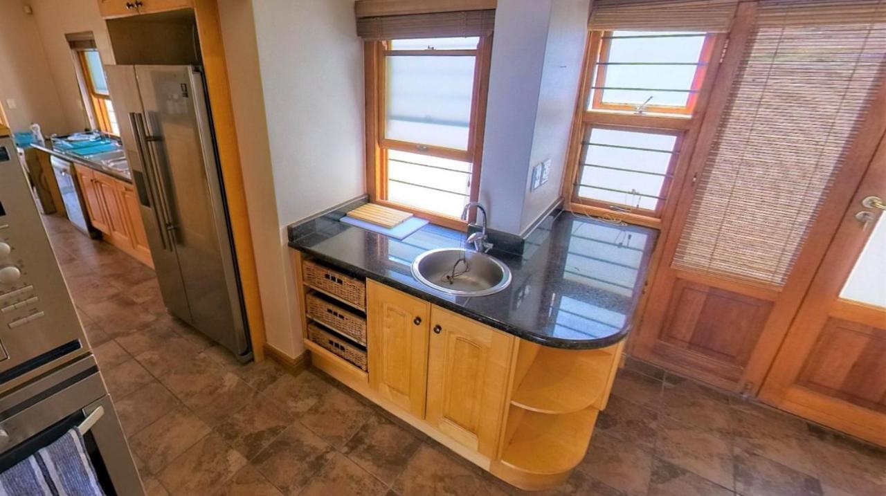 Blaauw Village Guest House بلوبيرجستراند المظهر الخارجي الصورة